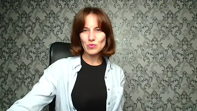 Kelly Kisss online show from October 24, 2025, 11:20 am