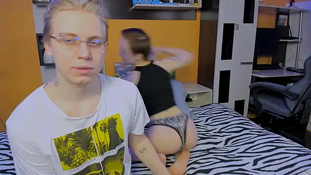 Snapshot of SammySccott chatting on February 24, 2026, 10:27 am SammySccott online show from February 24, 2026, 10:27 am