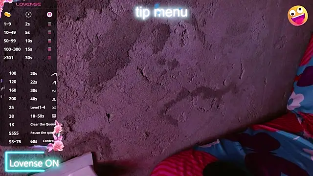 naomi powel online show from April 15, 2026, 1:33 am