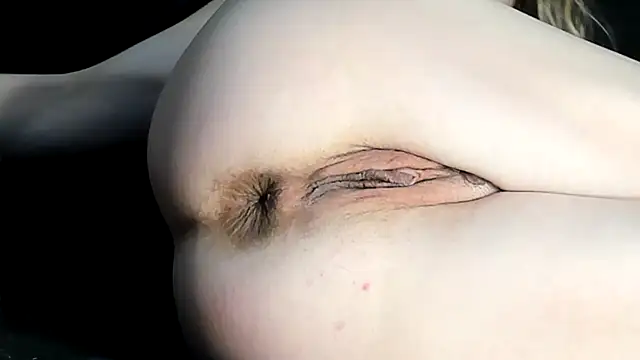 Snapshot of Naughty__Slave chatting on December 17, 2025, 9:47 am Naughty Slave online show from December 17, 2025, 9:47 am