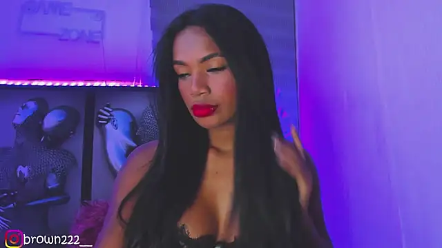  naomibrown  online show from November 17, 2025, 2:26 am