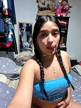 Snapshot of Nathaly78Rober chatting on October 16, 2025, 12:19 am Nathaly78Rober online show from October 16, 2025, 12:19 am