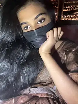 umairahaasan 1 online show from March 6, 2026, 9:37 am