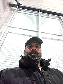 frenchblackc31 online show from December 5, 2025, 3:32 pm