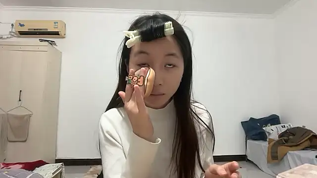 qingchungirl online show from January 17, 2026, 2:09 pm