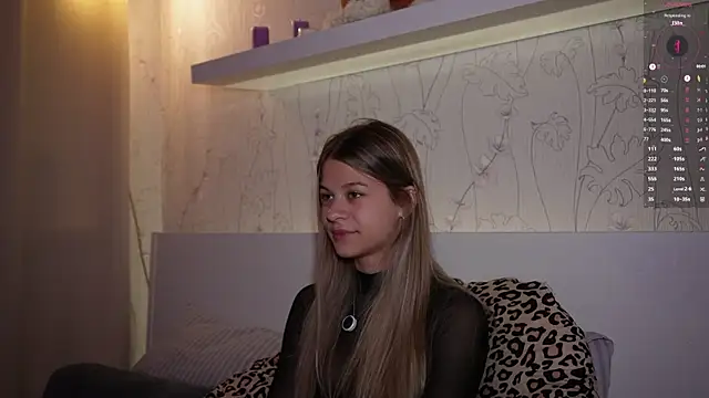 AnneVerity online show from November 4, 2025, 7:39 pm