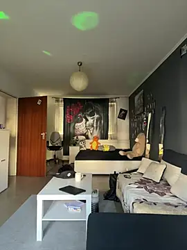 1Richrichard1 online show from June 18, 2026, 8:13 am