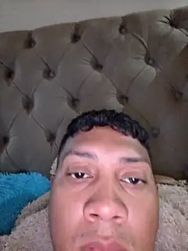 Snapshot of GRUESO-CURVO chatting on April 15, 2026, 1:15 pm GRUESO-CURVO online show from April 15, 2026, 1:15 pm