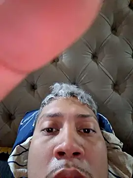 Snapshot of GRUESO-CURVO chatting on January 12, 2026, 10:33 am GRUESO-CURVO online show from January 12, 2026, 10:33 am
