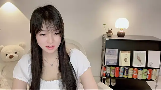 Onechestnut online show from June 15, 2026, 2:34 am