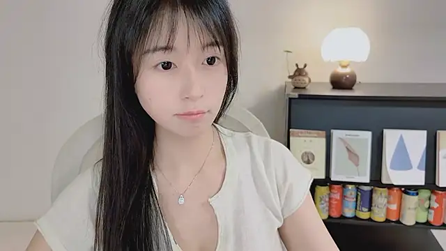 Snapshot of Onechestnut chatting on May 11, 2026, 4:04 pm Onechestnut online show from May 11, 2026, 4:04 pm