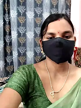 Snapshot of Lalitha-1995 chatting on June 30, 2026, 5:07 am Lalitha-1995 online show from June 30, 2026, 5:07 am