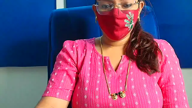 Snapshot of Anjalistar chatting on June 13, 2026, 12:52 am Anjalistar online show from June 13, 2026, 12:52 am