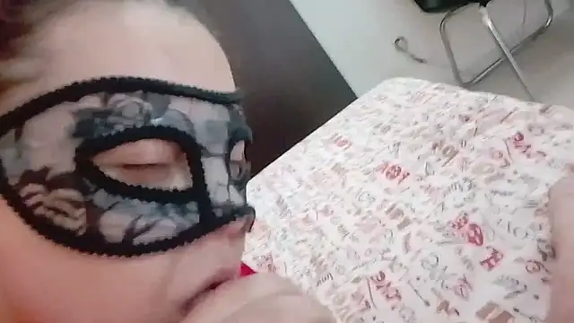 MeryMefStyle online show from November 3, 2025, 7:35 am