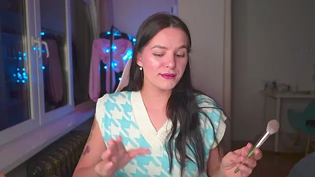 Snapshot of EwelynScott chatting on November 3, 2025, 7:17 pm EwelynScott online show from November 3, 2025, 7:17 pm