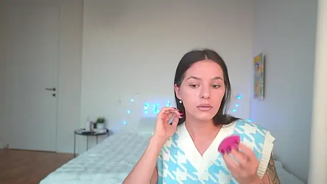 Snapshot of EwelynScott chatting on October 6, 2025, 3:51 am EwelynScott online show from October 6, 2025, 3:51 am