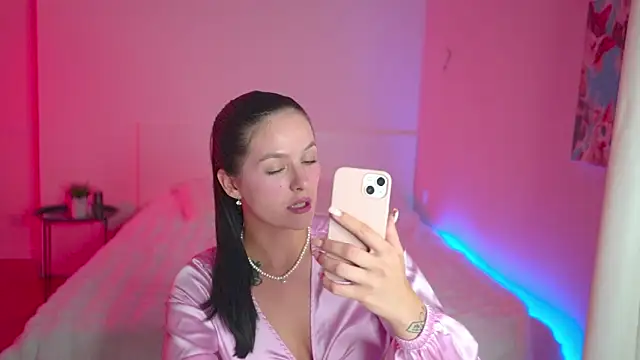 Snapshot of EwelynScott chatting on September 17, 2025, 4:31 pm EwelynScott online show from September 17, 2025, 4:31 pm