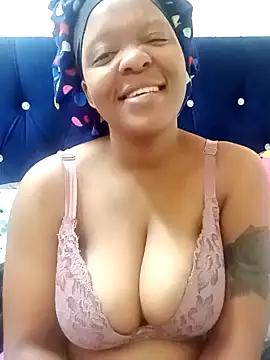 Snapshot of SexyMellon chatting on October 13, 2025, 2:18 pm SexyMellon online show from October 13, 2025, 2:18 pm