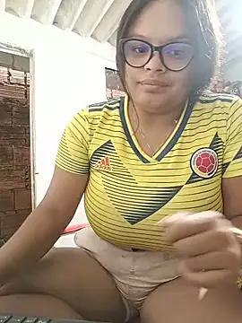 luluboobs9 online show from June 19, 2026, 10:04 pm