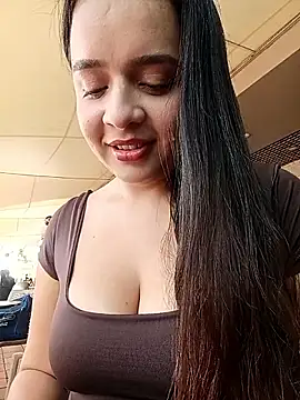 Lambedora 69 online show from April 6, 2026, 7:59 pm