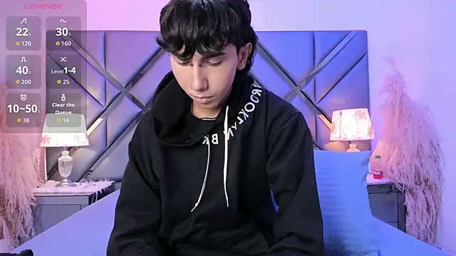 Milan LewisS online show from March 3, 2026, 12:56 pm