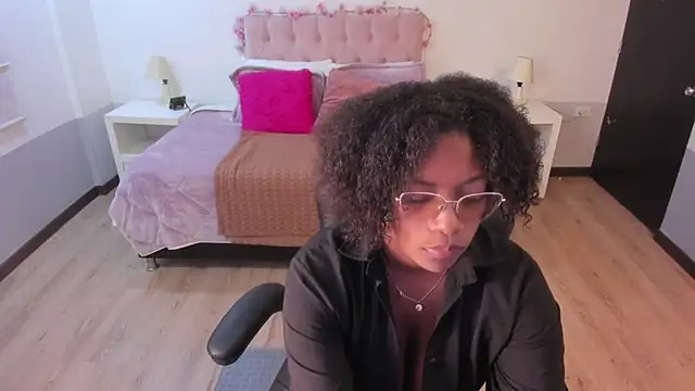 ebony fantasy2 online show from April 16, 2026, 11:22 am