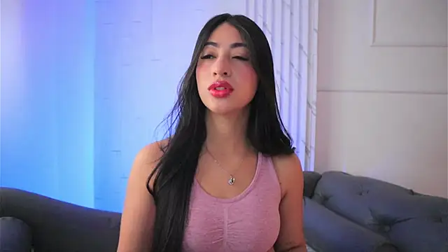 Snapshot of charlotterusso chatting on November 15, 2025, 12:31 pm charlotterusso online show from November 15, 2025, 12:31 pm