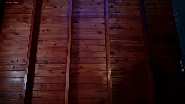 Taurito    online show from November 26, 2025, 9:37 pm