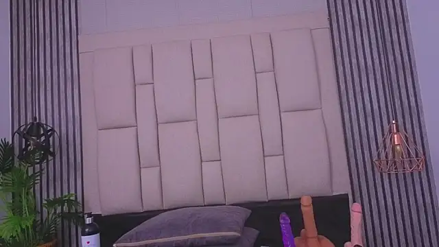 Snapshot of bryonycutee chatting on February 16, 2026, 12:26 pm bryonycutee online show from February 16, 2026, 12:26 pm