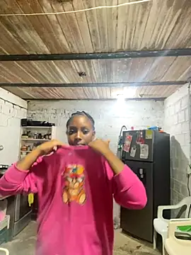 Snapshot of britanyxxs chatting on November 27, 2025, 1:22 pm britanyxxs online show from November 27, 2025, 1:22 pm