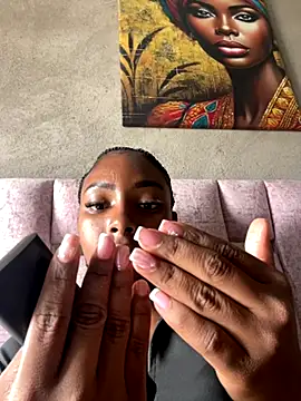 Snapshot of britanyxxs chatting on November 21, 2025, 1:10 pm britanyxxs online show from November 21, 2025, 1:10 pm