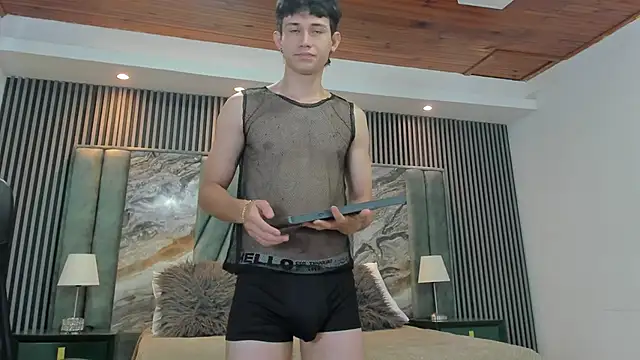 Michael blue online show from September 25, 2025, 12:22 pm