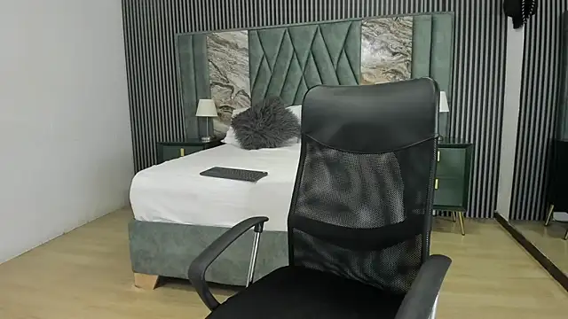 Michael blue online show from October 28, 2025, 9:03 pm