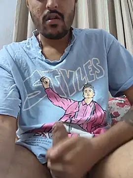 Snapshot of joywithzara chatting on July 18, 2026, 2:14 pm joywithzara online show from July 18, 2026, 2:14 pm