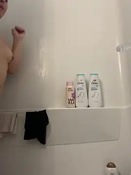 babykalirose online show from February 5, 2026, 4:58 pm