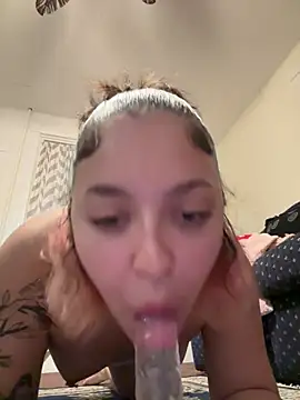 babykalirose online show from February 11, 2026, 7:52 am