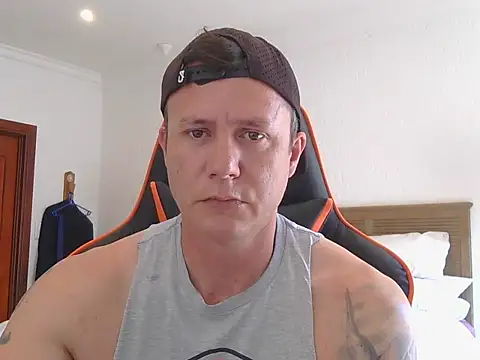 Snapshot of TroyDieselXXX chatting on September 21, 2025, 7:46 am TroyDieselXXX online show from September 21, 2025, 7:46 am