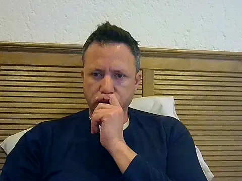 Snapshot of TroyDieselXXX chatting on July 19, 2026, 6:22 am TroyDieselXXX online show from July 19, 2026, 6:22 am