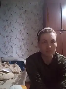 MoonIrene online show from March 4, 2026, 1:08 pm