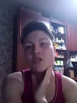 MoonIrene online show from February 13, 2026, 4:40 pm