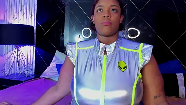 Snapshot of Alaia_Gutierrez chatting on October 10, 2025, 8:42 pm Alaia Gutierrez online show from October 10, 2025, 8:42 pm