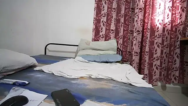 methu01 online show from November 28, 2025, 9:53 am