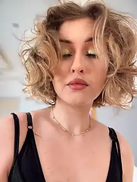 KellyKeler online show from April 6, 2026, 11:22 am