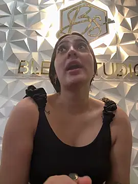 Snapshot of JasmineRhodes chatting on May 16, 2026, 1:21 pm JasmineRhodes online show from May 16, 2026, 1:21 pm