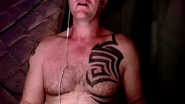 Snapshot of Yournaughty chatting on May 4, 2026, 4:05 am Yournaughty online show from May 4, 2026, 4:05 am