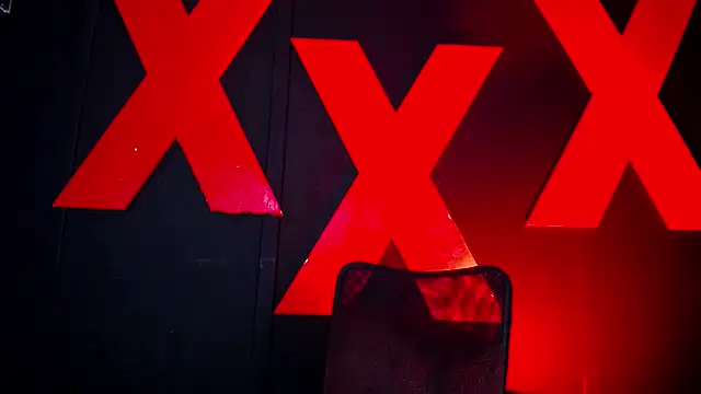 abrilbigcock online show from April 7, 2026, 1:07 am