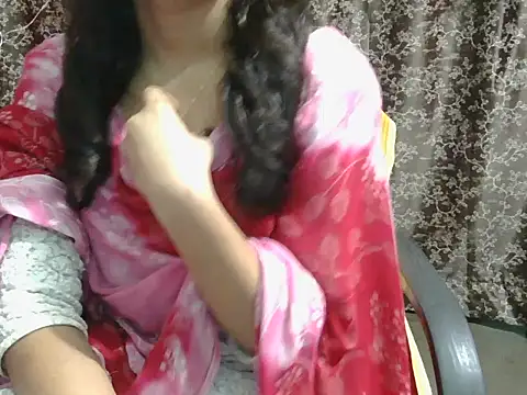 lovely soniya online show from February 3, 2026, 6:51 am