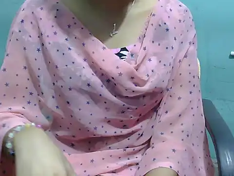 Snapshot of lovely_soniya chatting on September 26, 2025, 5:47 am lovely soniya online show from September 26, 2025, 5:47 am