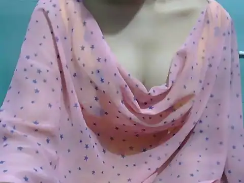 Snapshot of lovely_soniya chatting on October 16, 2025, 7:27 am lovely soniya online show from October 16, 2025, 7:27 am