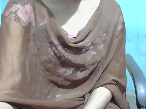 Snapshot of lovely_soniya chatting on October 28, 2025, 4:35 am lovely soniya online show from October 28, 2025, 4:35 am